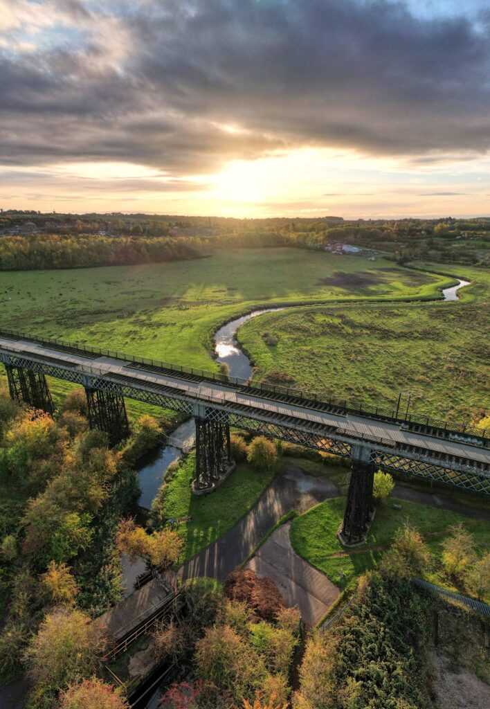A drone shot of the viaduct and valley.